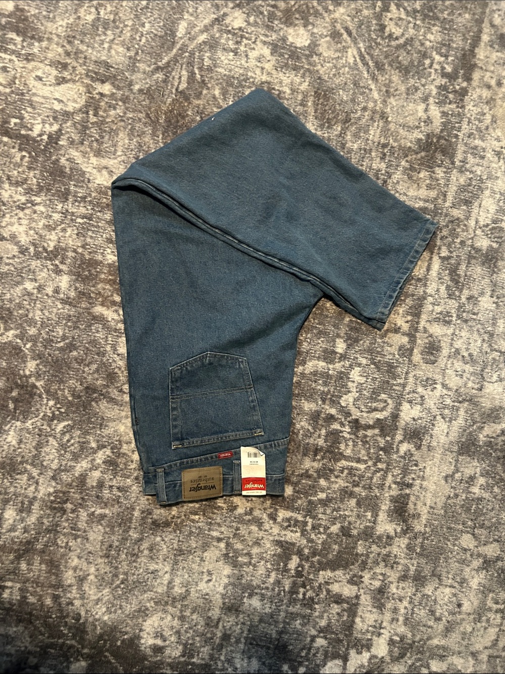 Wrangler Men's Dark Blue Relaxed Fit Jeans